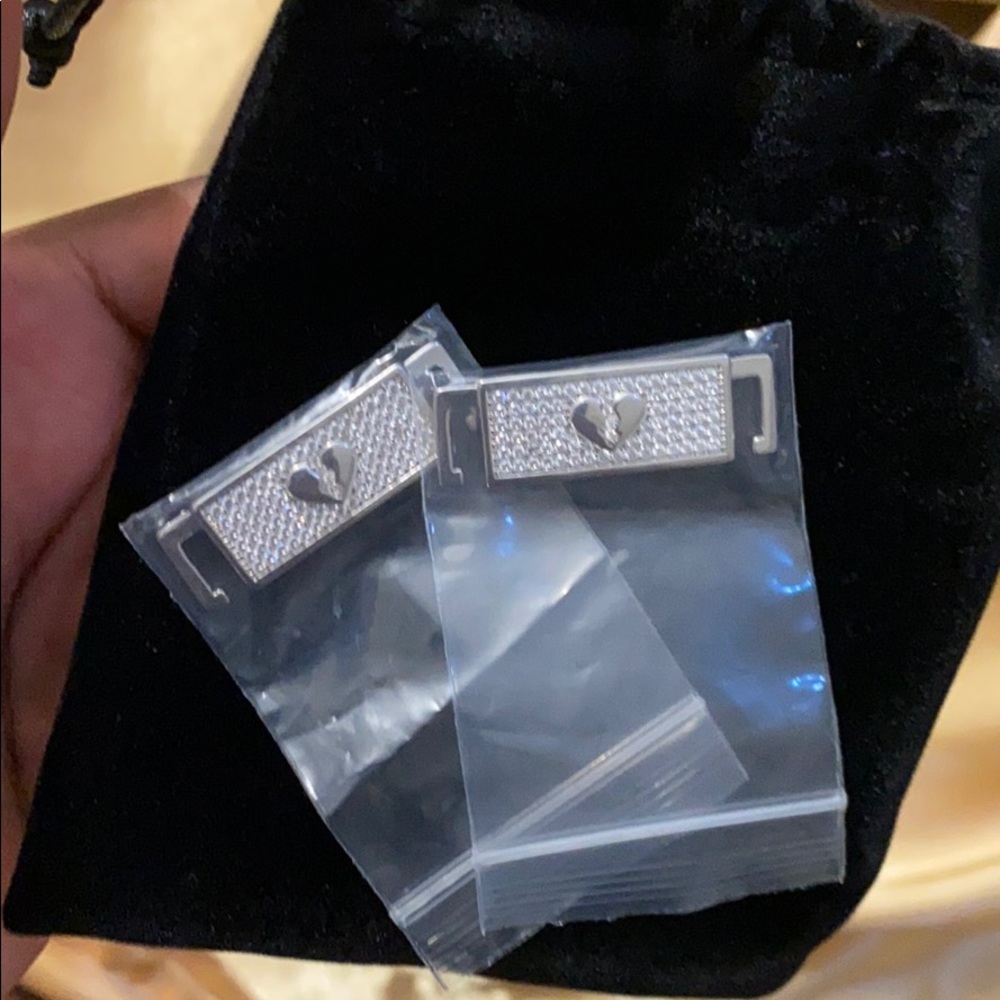 Shoe lace locks